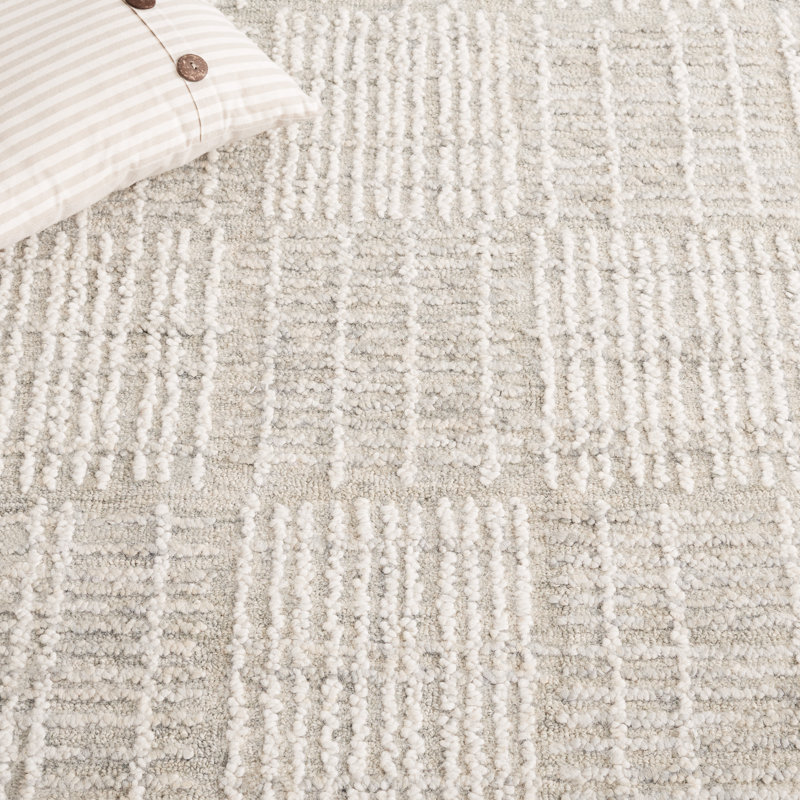 Wigbrecht Abstract Hand Tufted Wool Cotton Geometric Rug in Ivory/Gray, Runner 2'3" x 7'