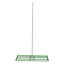 Outil de jardinage pour niveler la pelouse