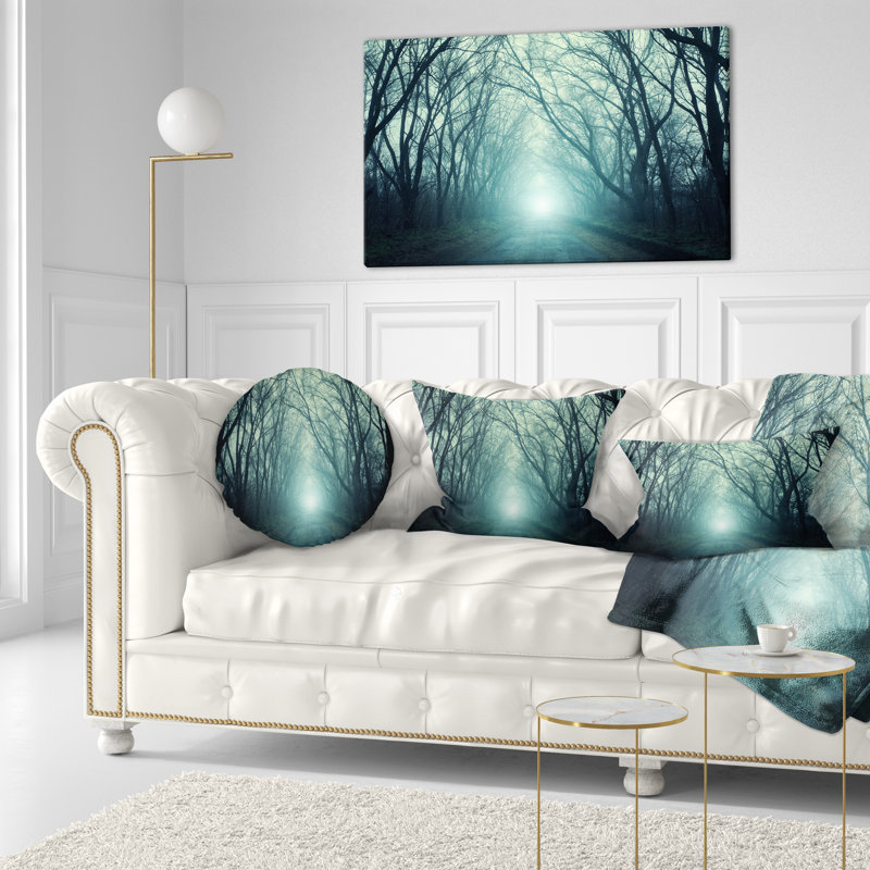 Coussin de forêt d’automne avec coussin de photographie en paysage clair