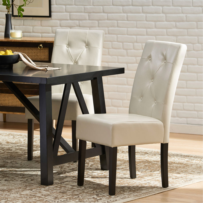 Chaise de salle à manger