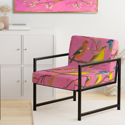 Chaise avec accoudoirs rembourrée rose Mailer