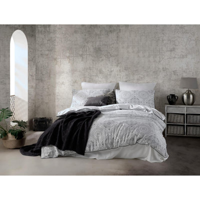 Ensemble de housse de courtepointe en satin