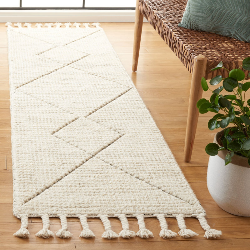Tapis géométrique beige en laine tissé à plat à la main Skyelee, Tapis de couloir 2 pi 3 po x 8 pi