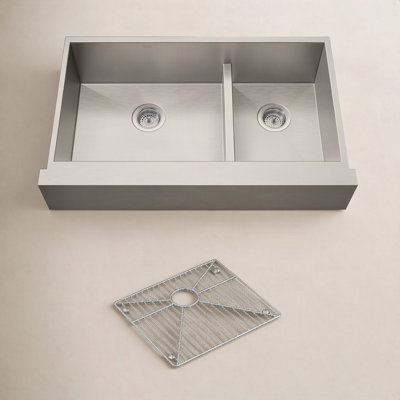 Vault™ 36" Double Basin Farmhouse Sink