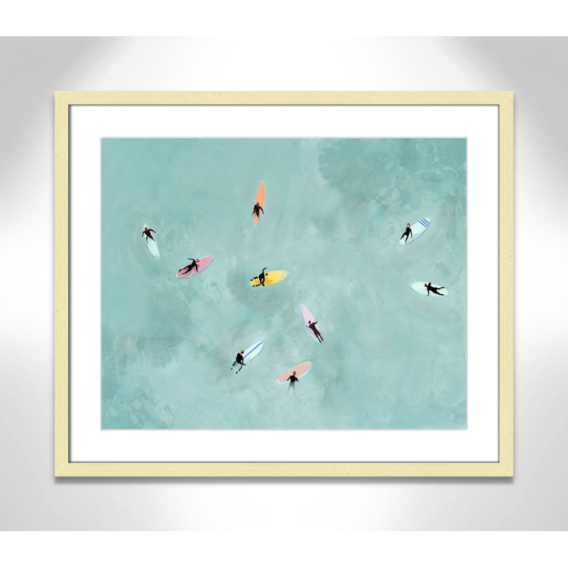 «Floating on Waves» par Lily K, L 25,5 po x H 21,5 po, Imprimé mat, Or mat
