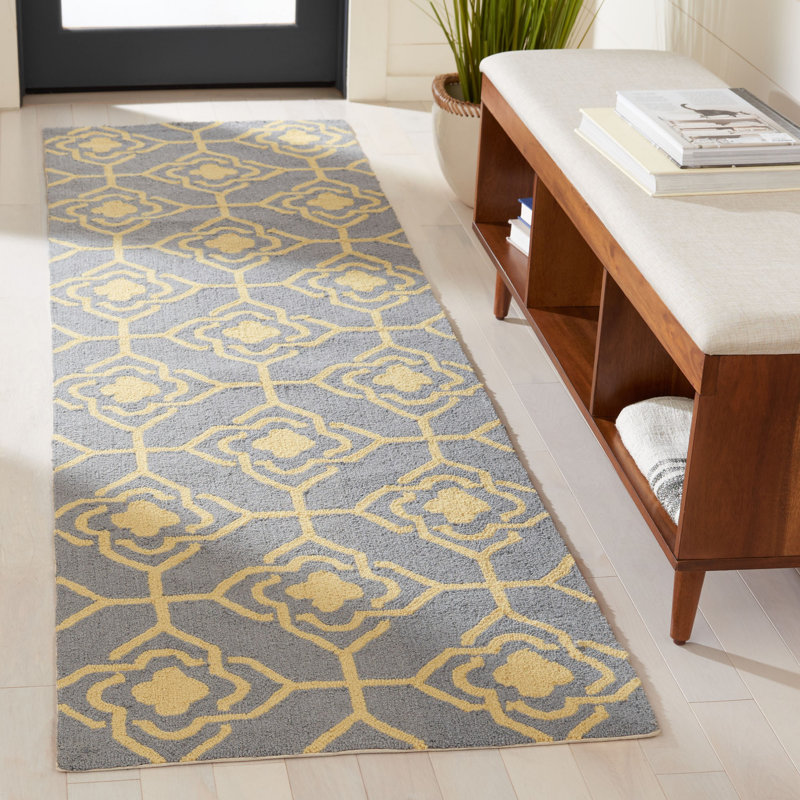 Tapis d'intérieur / extérieur gris / doré à motif géométrique crocheté à la main Ramsgate, Tapis de couloir 2 pi 3 po x 8 pi