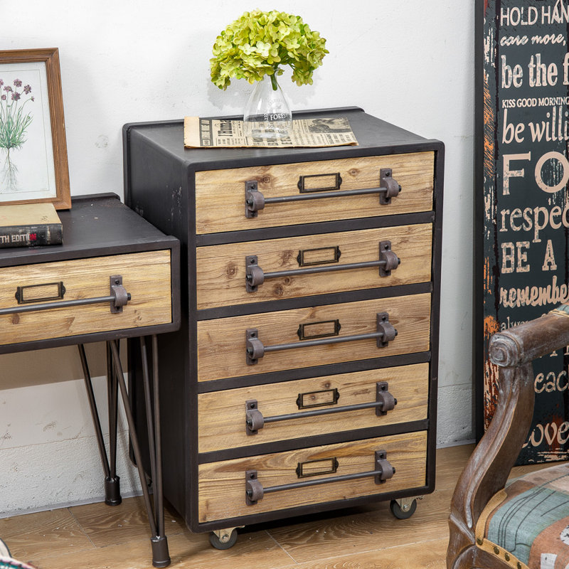 Winn 5 -Drawer Accent Chest