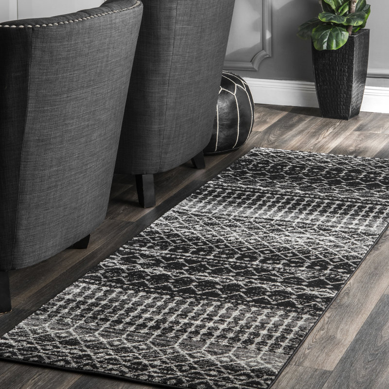 Tapis noir à motif marocain tissé à la machine Amandine, Tapis de couloir 2 pi 6 po x 20 pi