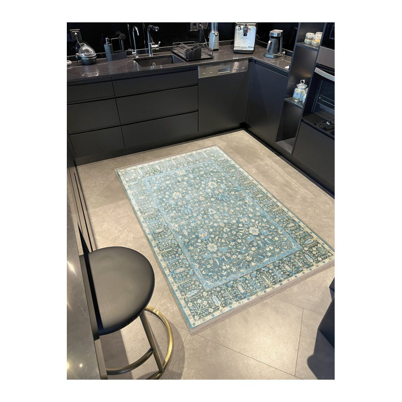 Tapis bleu délavé à motif floral traditionnel, Sous-tapis carré 3 pi 3 po inclus