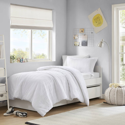 Logan White Woven Striped Pintuck 2-Piece Twin/Twin XL Duvet Set