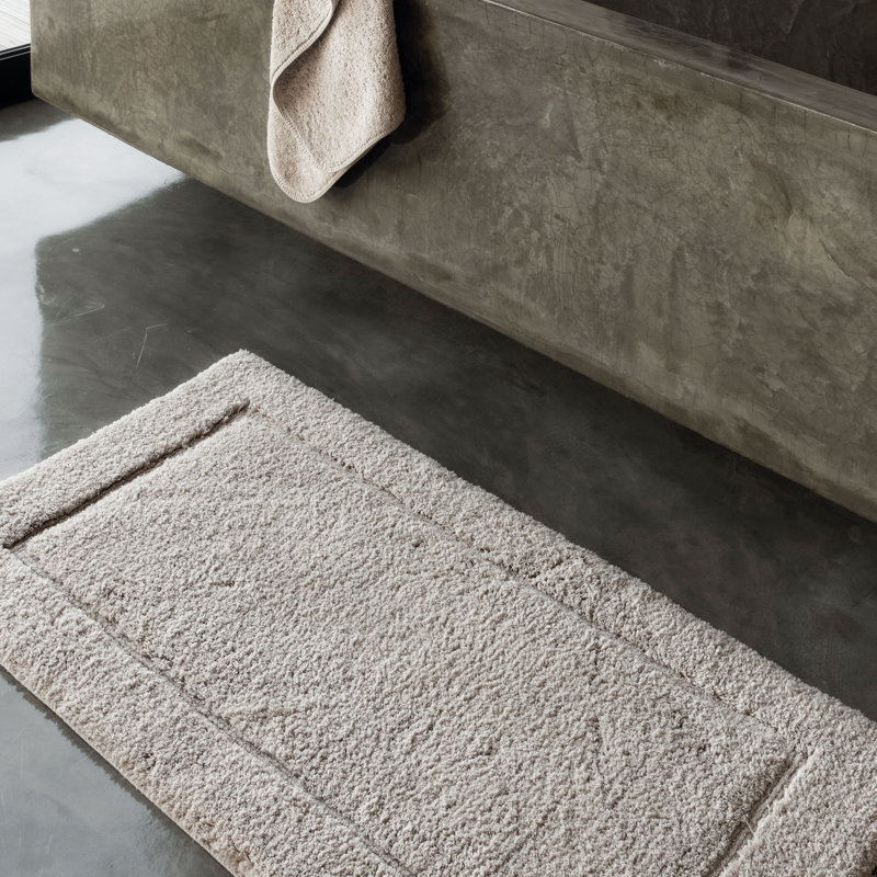 Prestige Bath Rug, 24" W x 39" L, Cloud