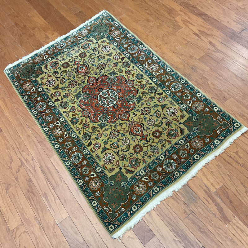 Tapis en laine fabriqué à la main Tabriz