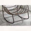 Chaise berçante surdimensionnée en rotin tissé à la main avec coussin rembourré-521257275