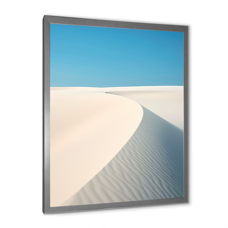 «White Dune Solitude I» sur toile, H 32 po x l 16 po x P 1 po, Cadre photo argenté