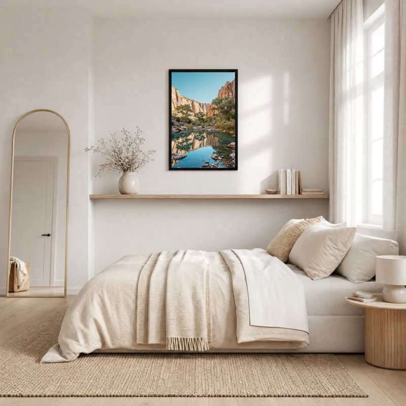 Toile orange sur fond de falaises de grès orange, H 18 po x l 12 po