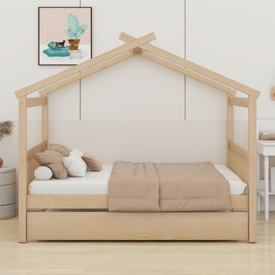 Lit en bois avec couchette