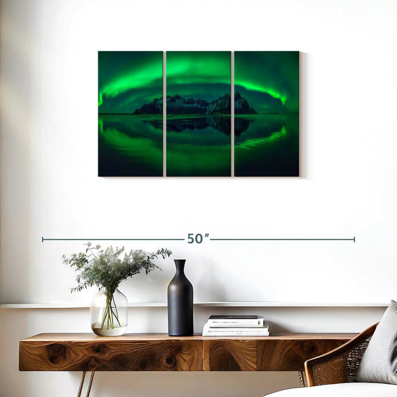 Alvord Eye Of Stokksnes, 20" H x 33" W