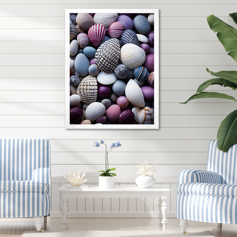 «Beach Shells and Shadows II», reproduction sur toile, H 20 po x l 12 po x P 1 po, Cadre photo blanc