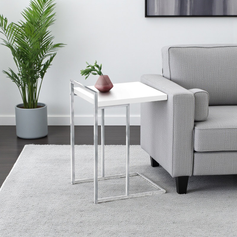 Table d'appoint moderne et contemporaine Lea