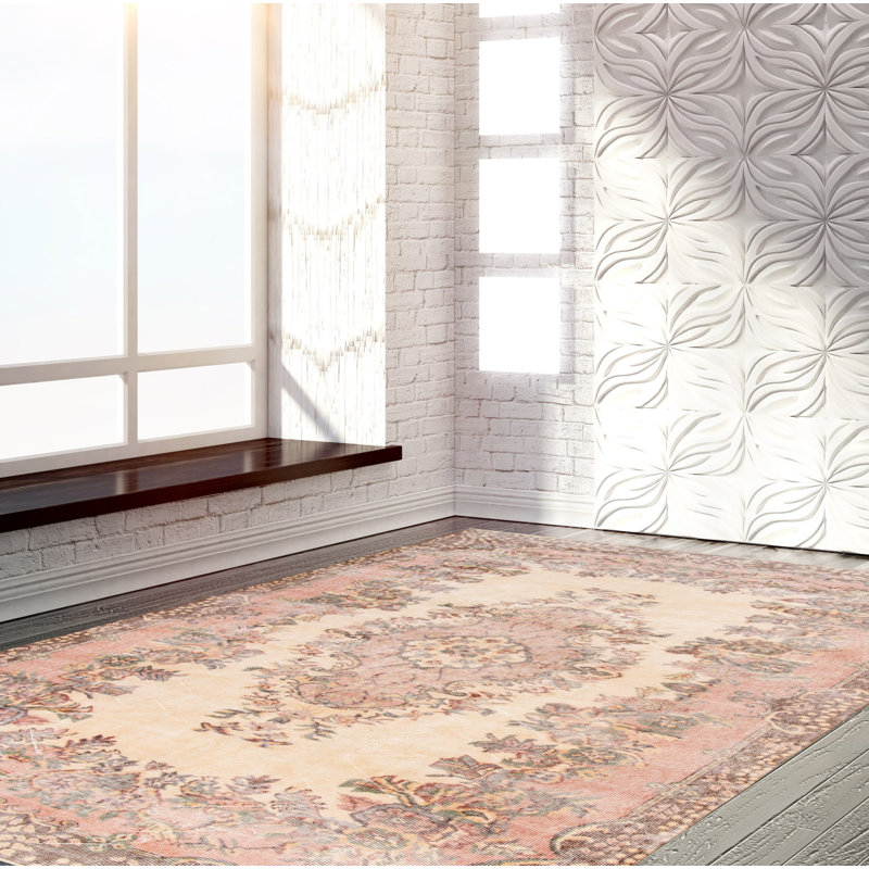 Tapis ivoire Radovinka 5 pi 9 po x 9 pi 3 po