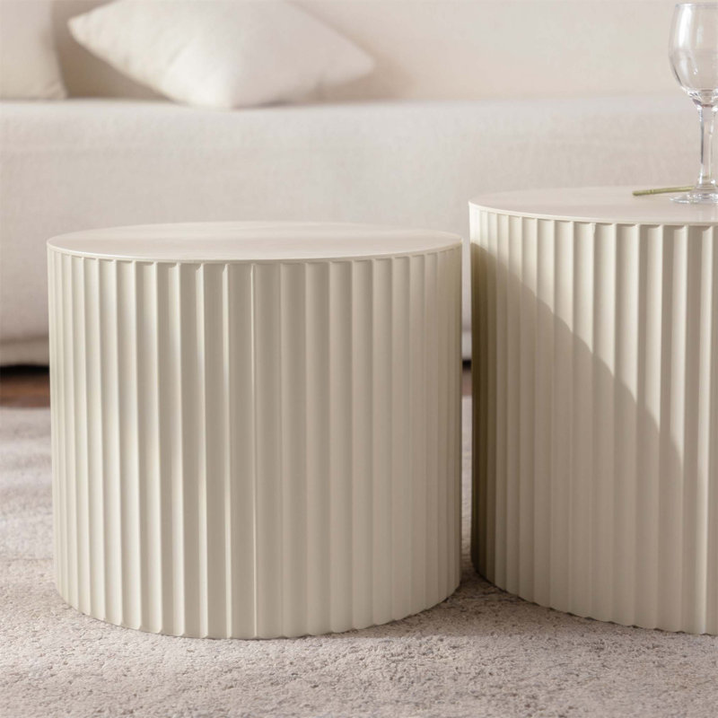 Ensemble de 2 tables gigognes modernes à rayures ondulées pour un salon élégant et peu encombrant