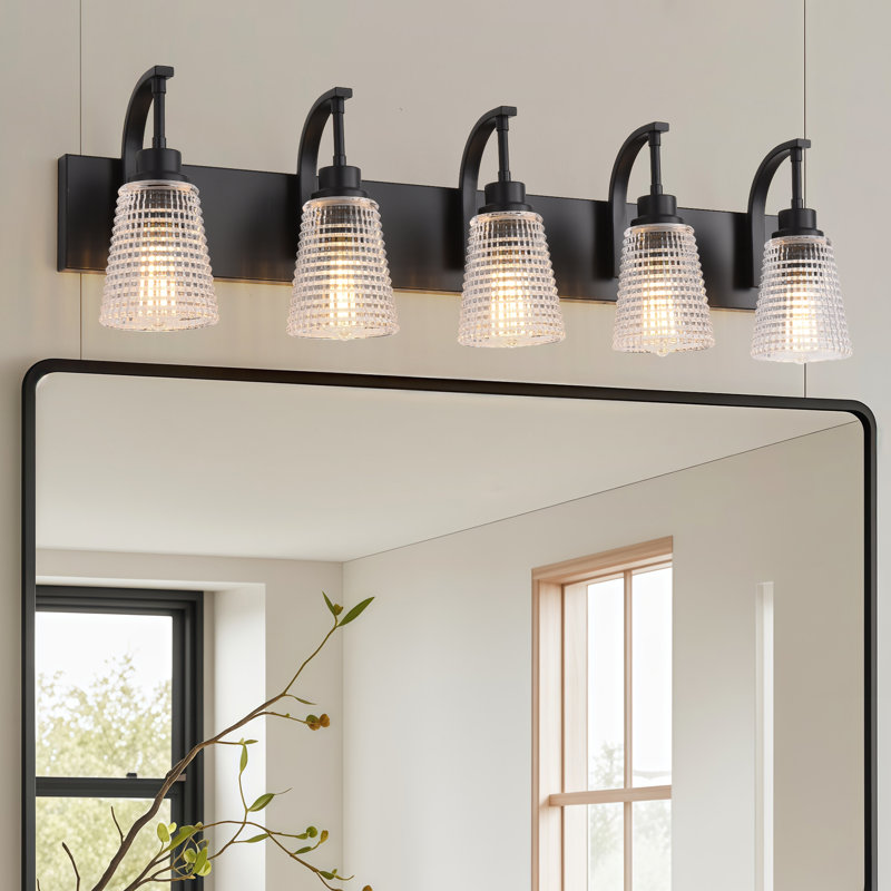 Applique murale de style campagne moderne à 5 lumières avec abat-jour en verre côtelé noir, 5