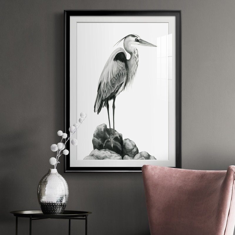 Shoreline Heron In B&W I - reproduction de cadre photo, H 30,5 po x l 22,5 po x P 1 po, Cadre noir