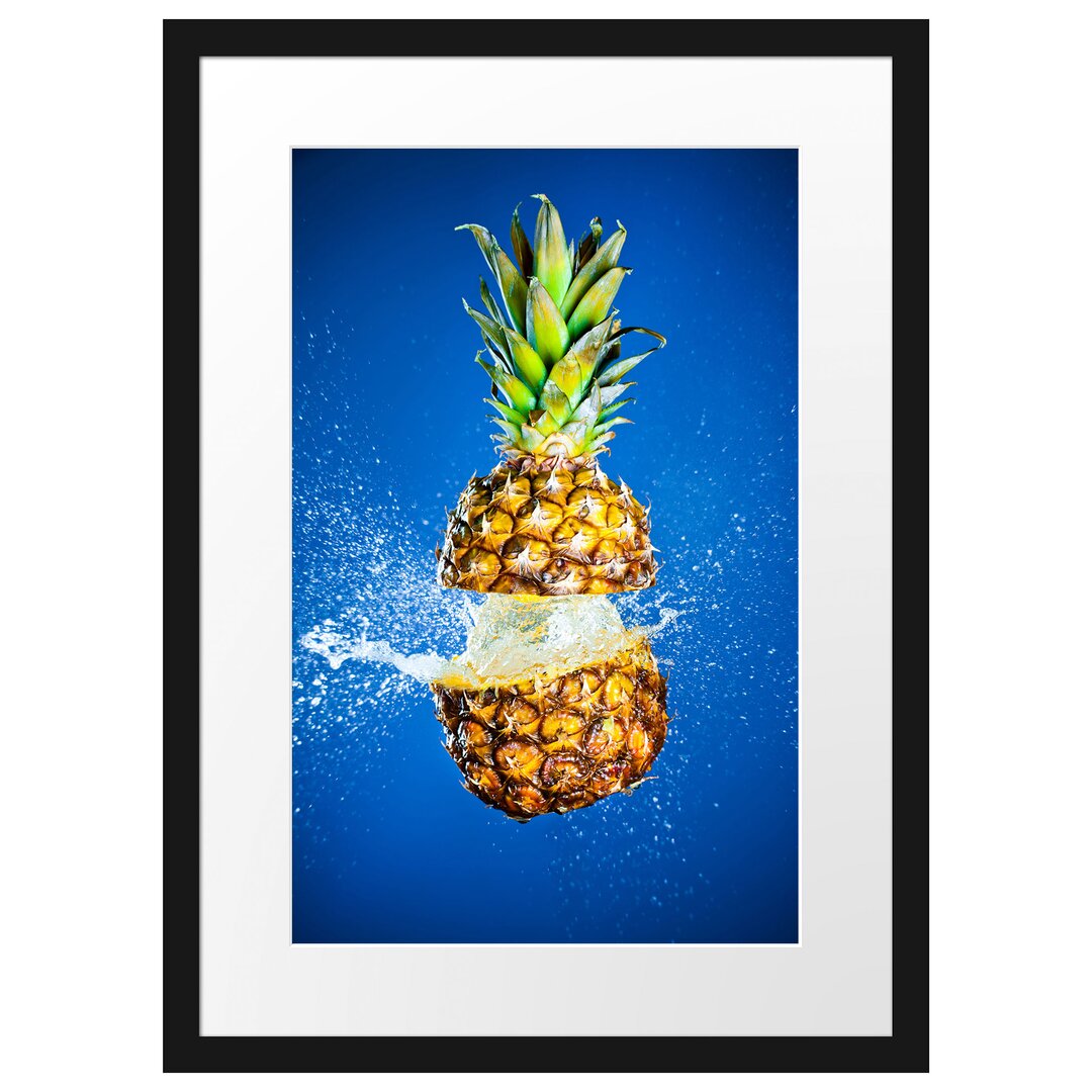 Gerahmtes Papierbild Ananas mit Wasser Bespritzt