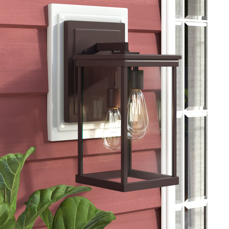 Lanterne murale d'extérieur en bronze huilé 3 lumières Huberman, H 17,25 po x l 8 po x P 10,1 po