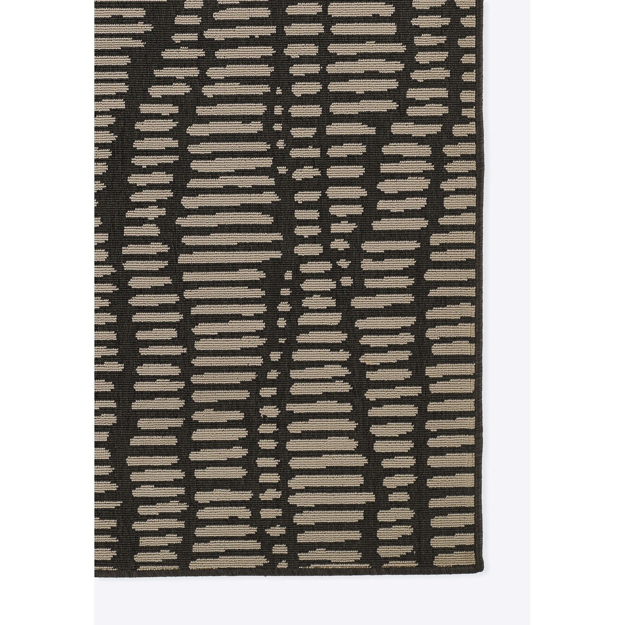 Jaymeir Brown Indoor/Outdoor Rug, Rectangle 3'11" x 5'7"