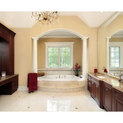 Largo 82'' x 64'' Gel Coat Bathtub