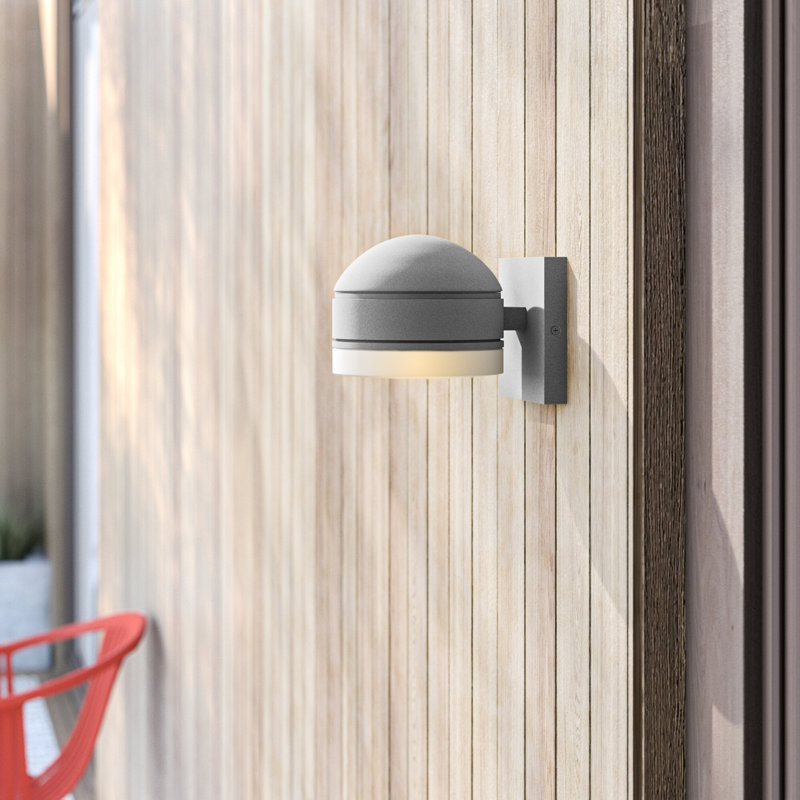 Addilynn Aluminum LED Wall Light, Silver