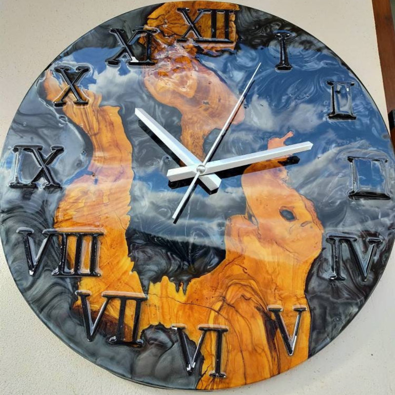 Horloge murale en bois, H 20 po x l 20 po x P 2 po
