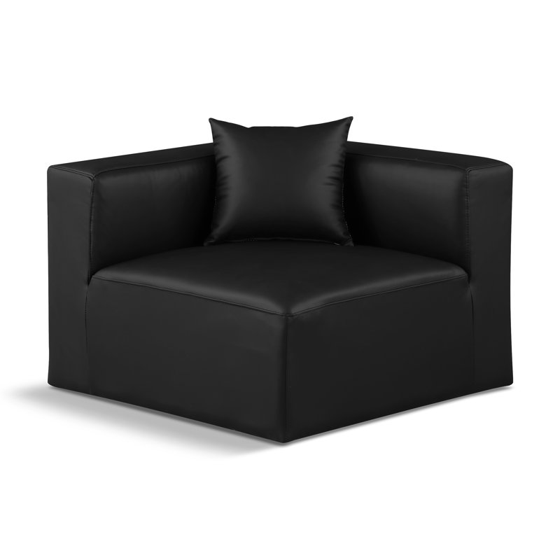 Fauteuil Iyonnie, Cuir végétalien noir