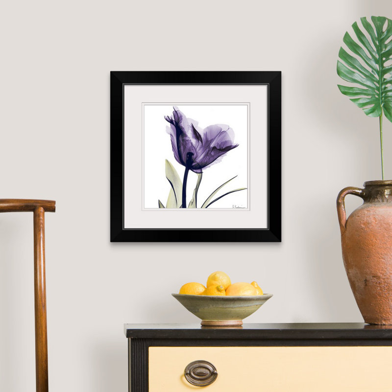 «Manigault», fleur mauve par Kiranjit, reproduction de photo, H 20" x l 20" x P 1", Cadre noir