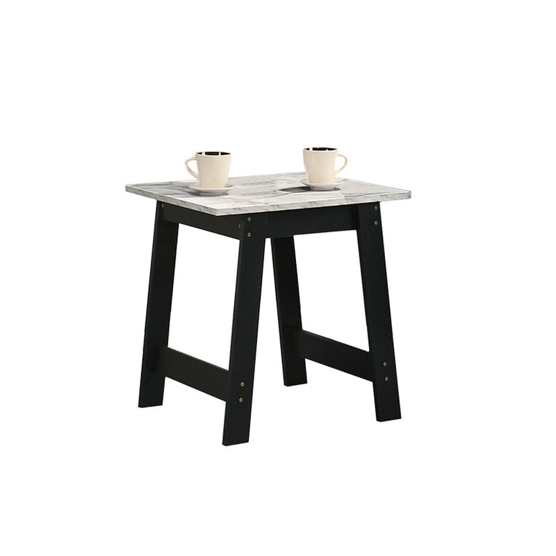 Table de bout avec finition en faux marbre