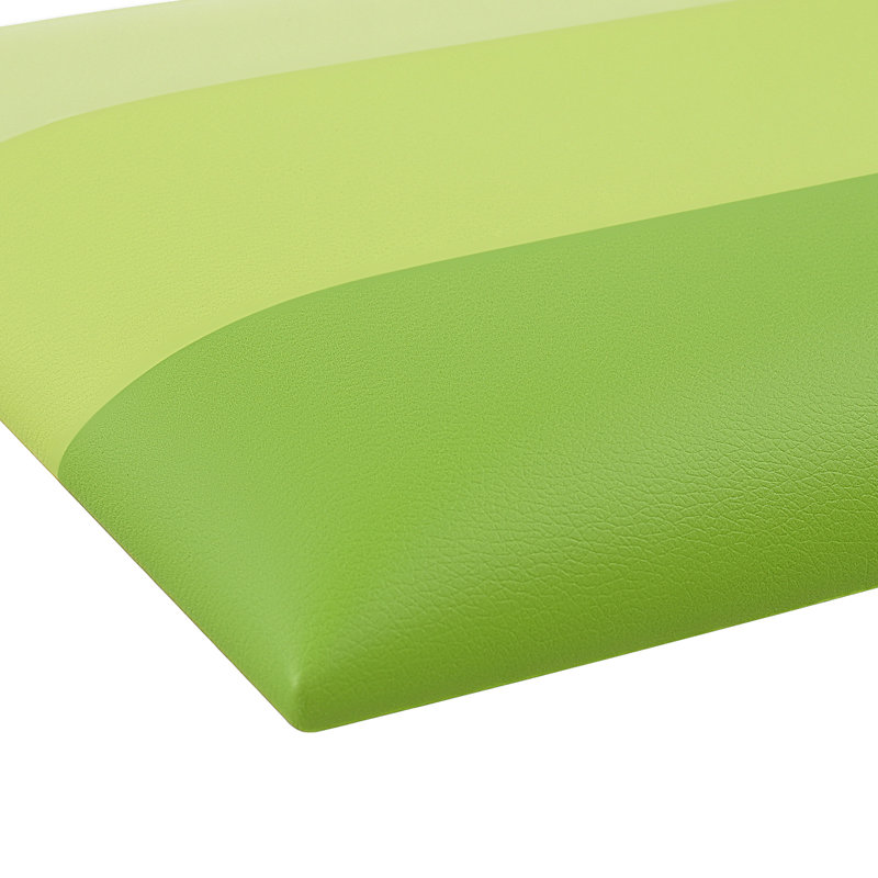 3D Pencil-Shaped Wall Panels