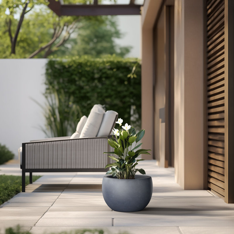 Pot à fleurs en ciment Highwoods, Gris granite, H 10,5 po x l 15 po x P 15 po