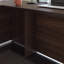 Ensemble de bureau et classeur latéral, finition brune