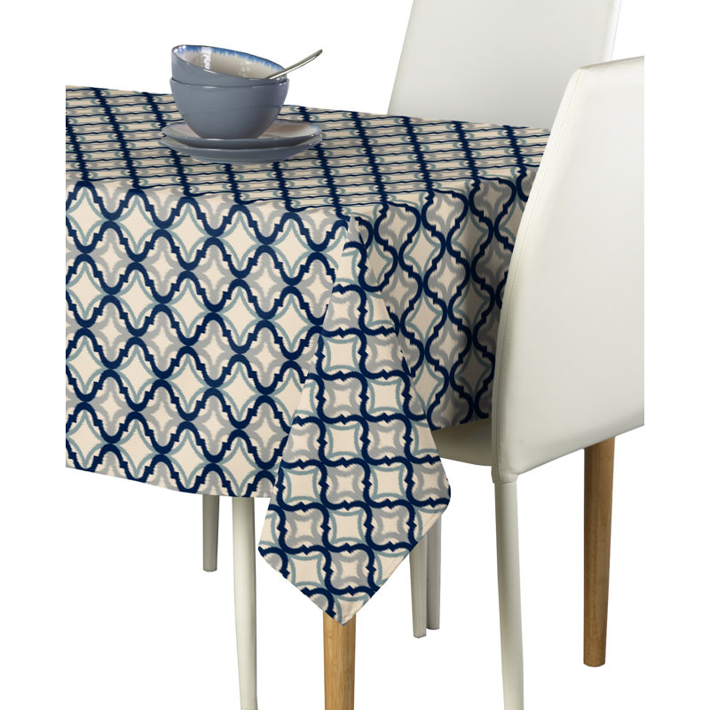 Kiomi Diamond Ogee Tablecloth, 120" L x 60" W