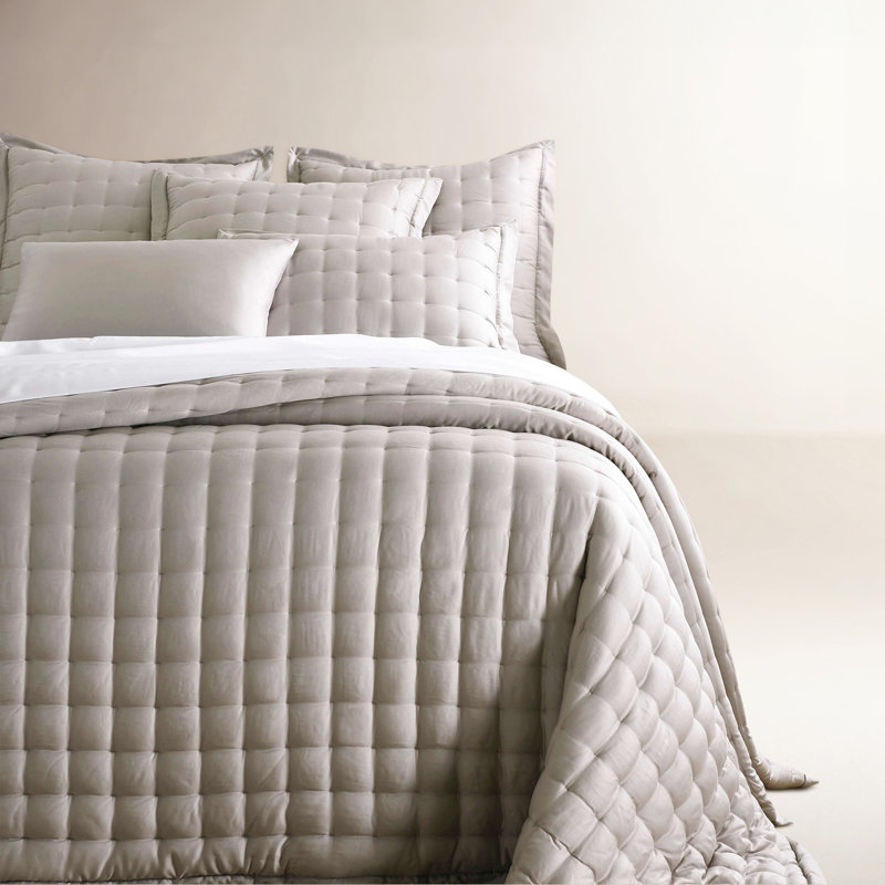 Silken Solid Puff, King Quilt, Gray