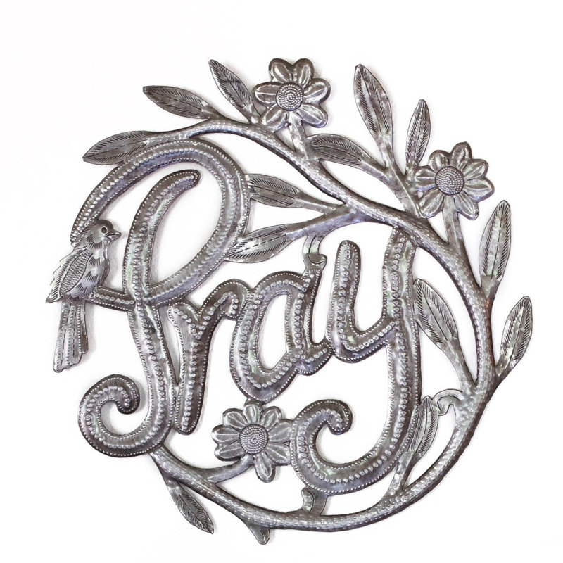 Pray Wreath, art en métal