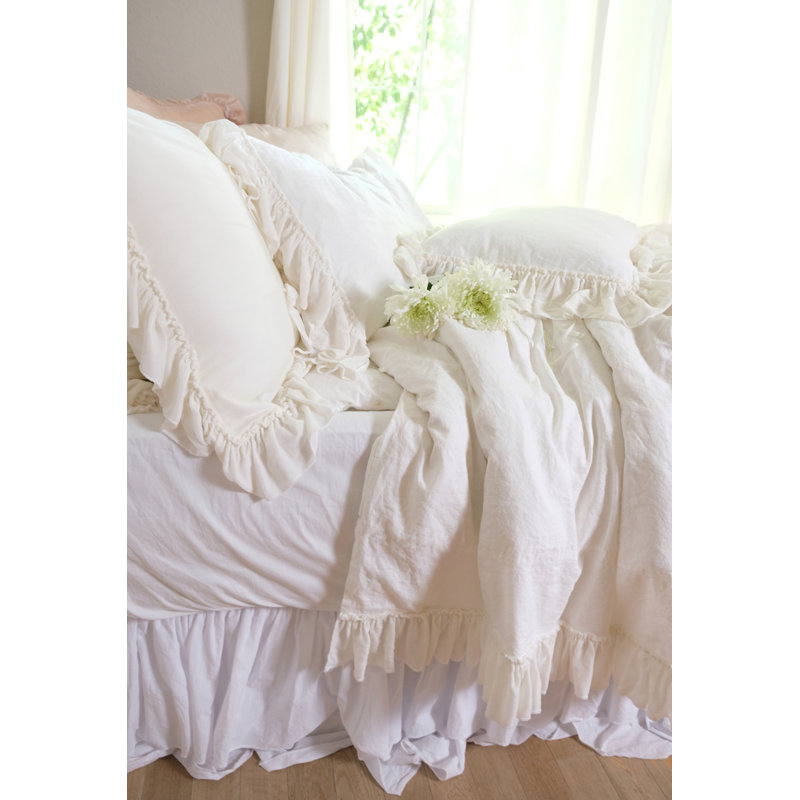 Isabella Duvet Cover Set, Creme, Queen Duvet Cover + 2 Standard Shams