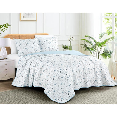 Fran Standard Floral Quilt