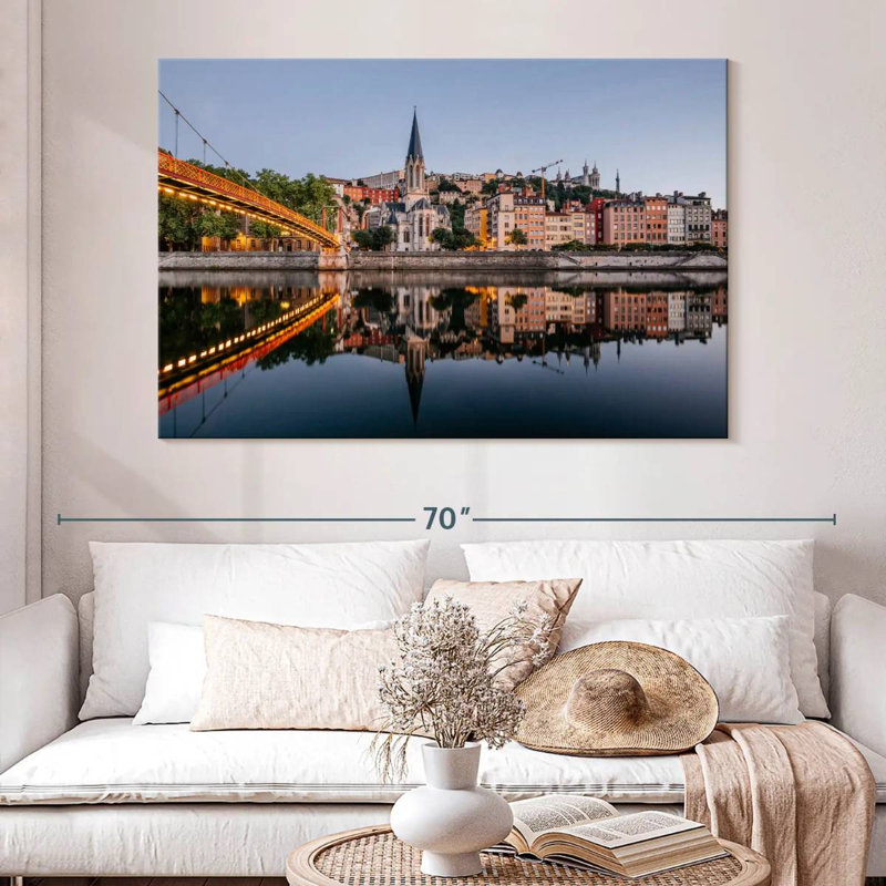 Sireci Lyon By Saone River