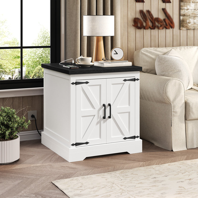 Table de bout Farmhouse Square avec armoire de rangement et station de charge