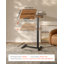 Table de lit mobile 70 cm (L) x 40 cm (P) avec roulettes dissimulées, idéale pour le lit, le canapé ou le bureau à domicile. Support réglable en hauteur pour ordinateur portable, chariot avec plateau inclinable et porte-gobelet, marron.