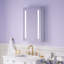 Armoire de salle de bain à miroir encastrée ou à surface pour salle de bain avec tablettes réglables et désembueur-345526749-345526750