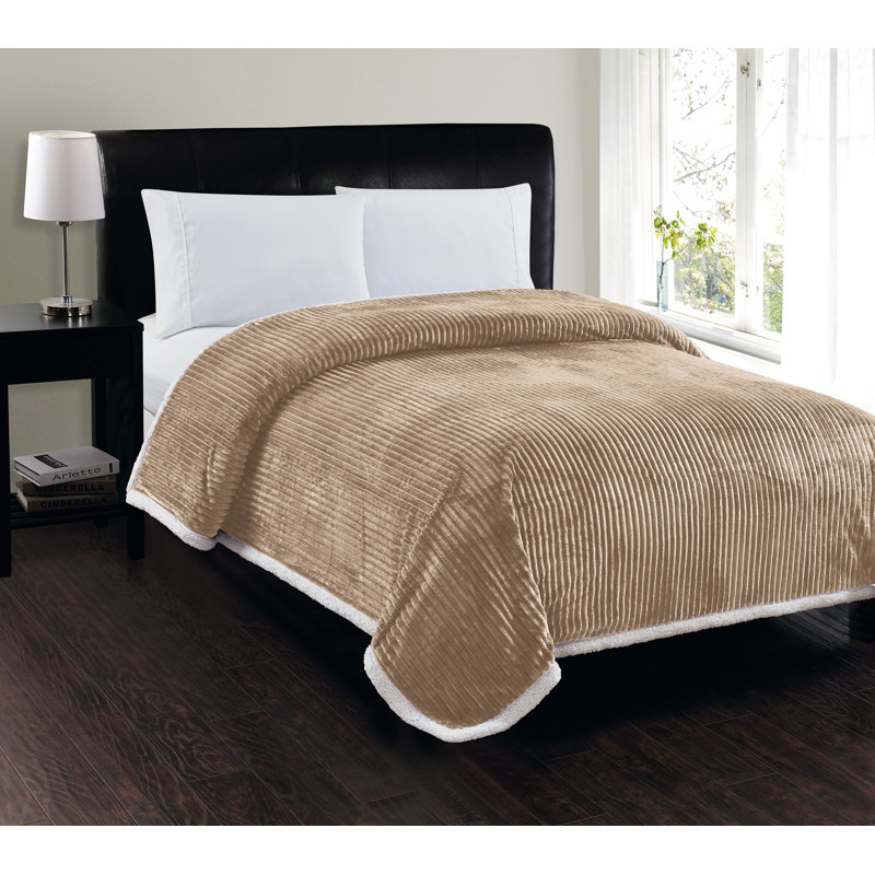 Couverture Neubert Micro Sherpa Ultra Plus, Taupe, Grand