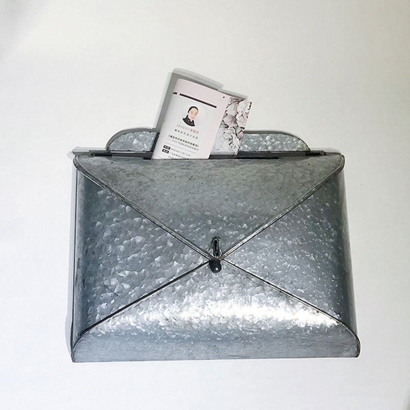 Khadeza Metal Wall Mounted Mailbox